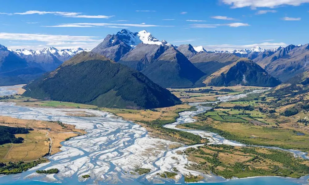 Glenorchy Helicopter Flight with Alpine Snow Landing | Experience Oz-3