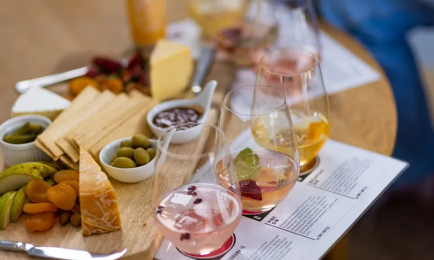 d'Arenberg Wine, Food, Art & Gin Tour - Book Now | ExperienceOz