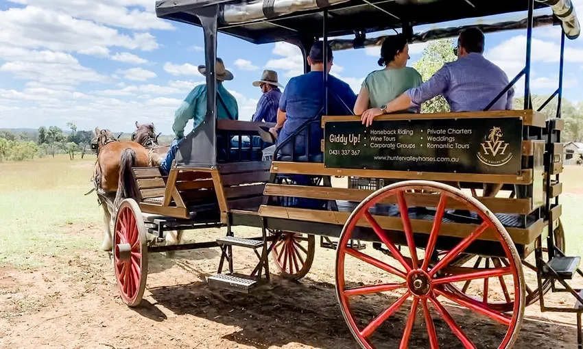 Hunter Valley Horse Riding, Wine and Produce Tour | ExperienceOz