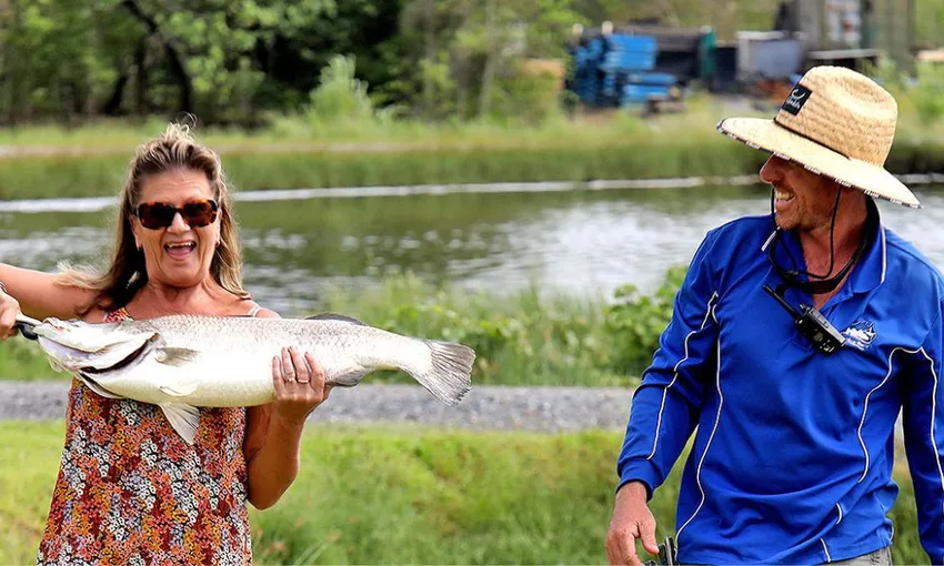 Port Douglas Fishing Tour with Lunch and Transfers | Experience Oz