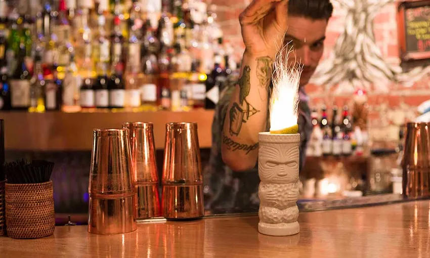 Hidden Laneway Bars of Melbourne Basic Tour | Experience Oz