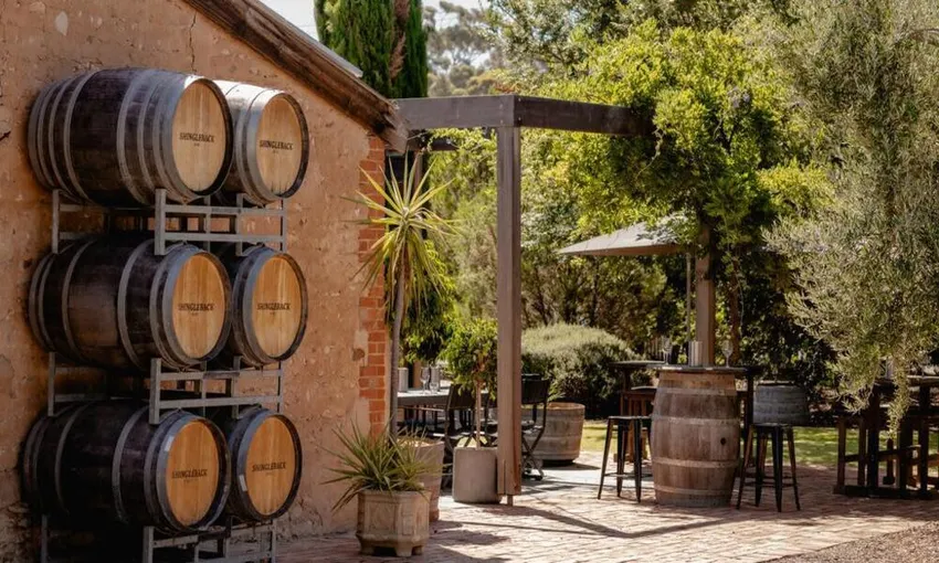 McLaren Vale South Hop-On-Off Wine Tour - Local Pickup | ExperienceOz