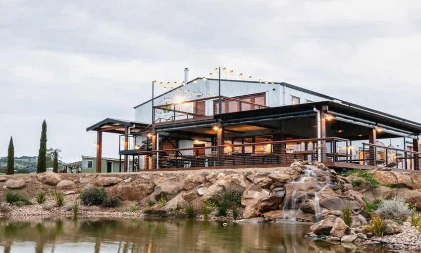 McLaren Vale South Hop-On-Off Wine Tour - Local Pickup | ExperienceOz