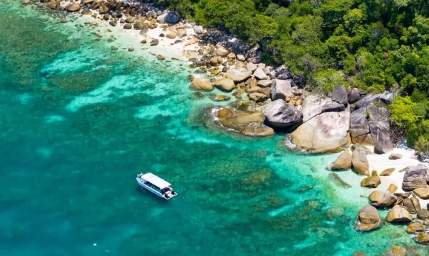Fitzroy Island Full Day Package - Book Now | Experience Oz