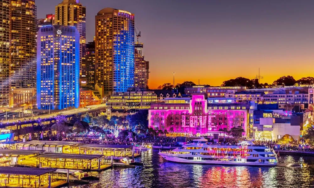 Vivid Sydney Premium 4 Course Dinner Cruise | Experience Oz-3