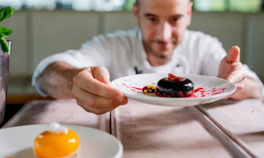 Vivid Sydney Premium 4 Course Dinner Cruise | Experience Oz-5