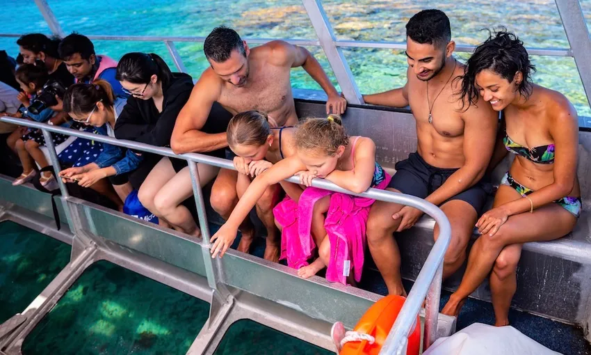 Great Barrier Reef Cruise to Moore Reef Pontoon | Experience Oz