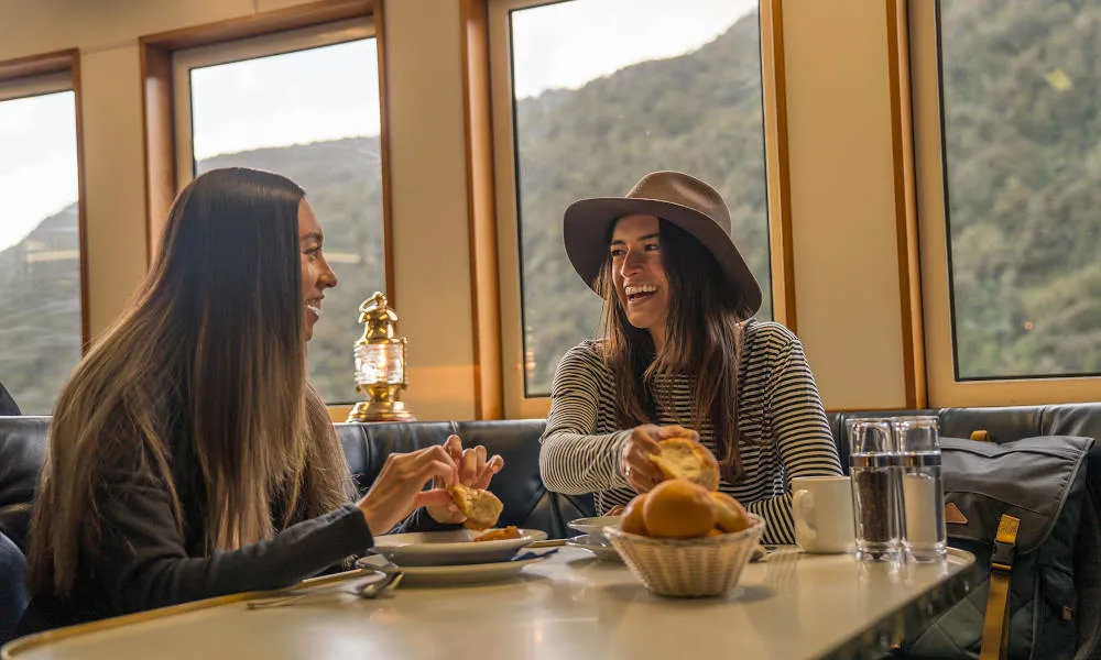 Doubtful Sound Overnight Cruise | Experience Oz-2