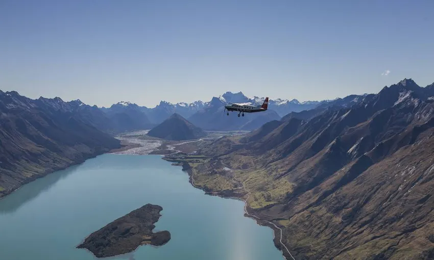 Milford Sound Scenic Flight from Queenstown | Experience Oz