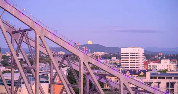 Story Bridge Adventure Dawn Climb