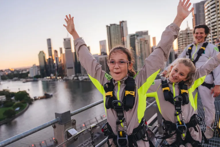 Brisbane Story Bridge Twilight Climb | Experience Oz