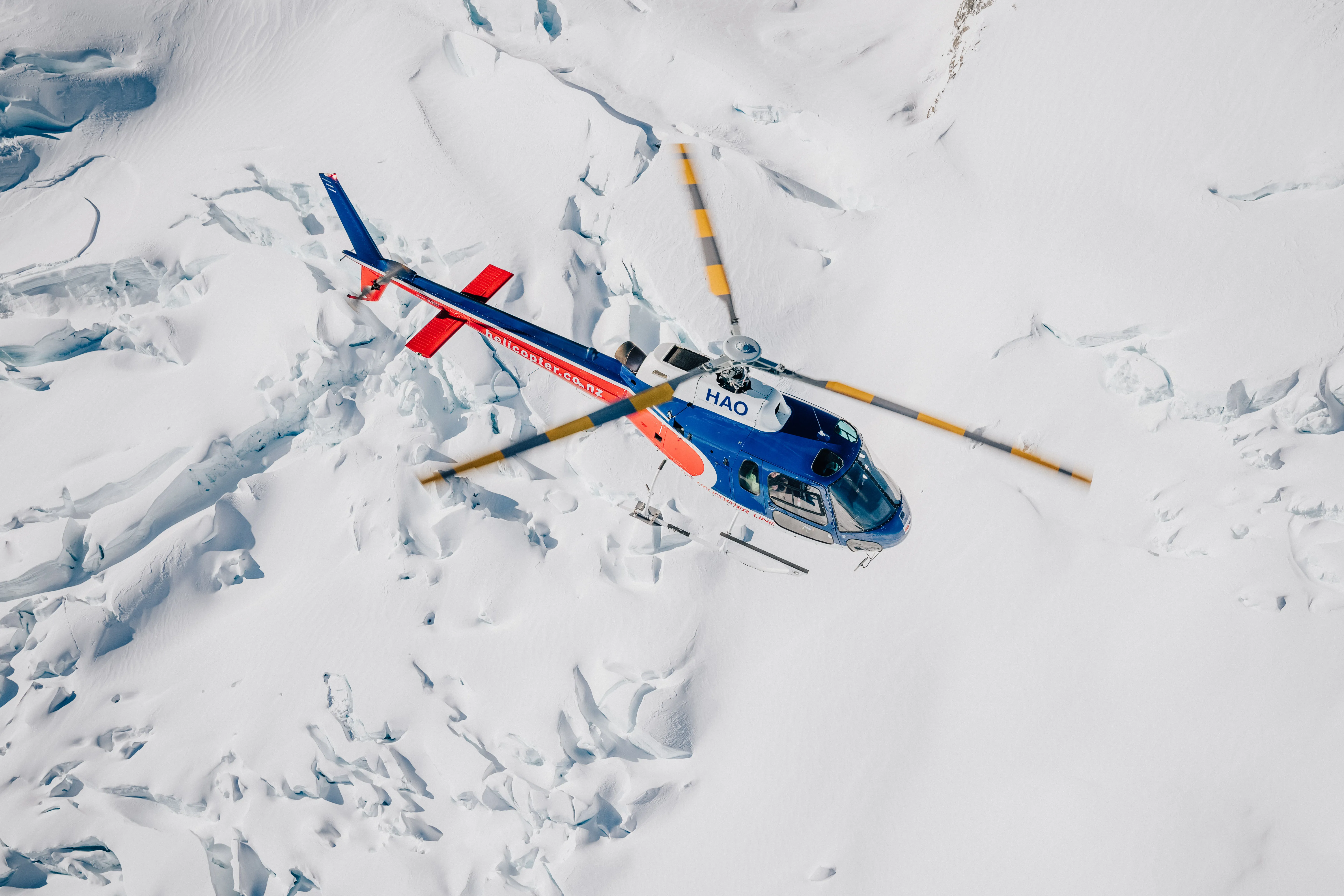 Queenstown Helicopter Flight to Southern Alps NZ | Experience Oz-3