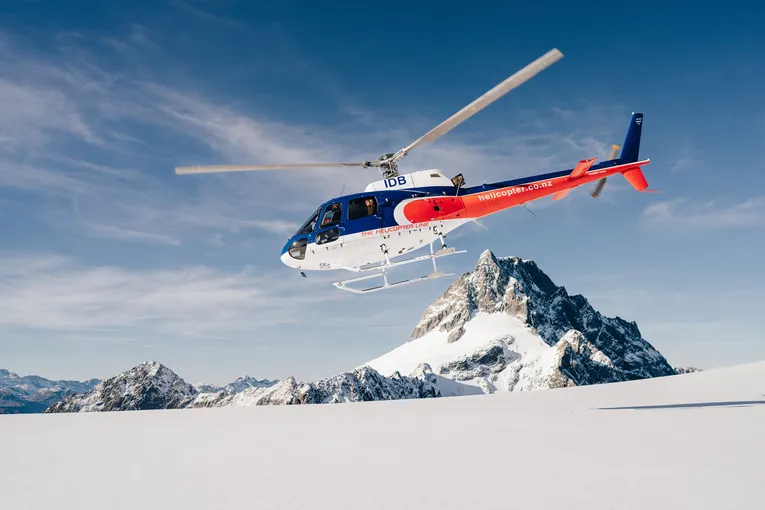 Queenstown Helicopter Flight to Southern Alps NZ | Experience Oz