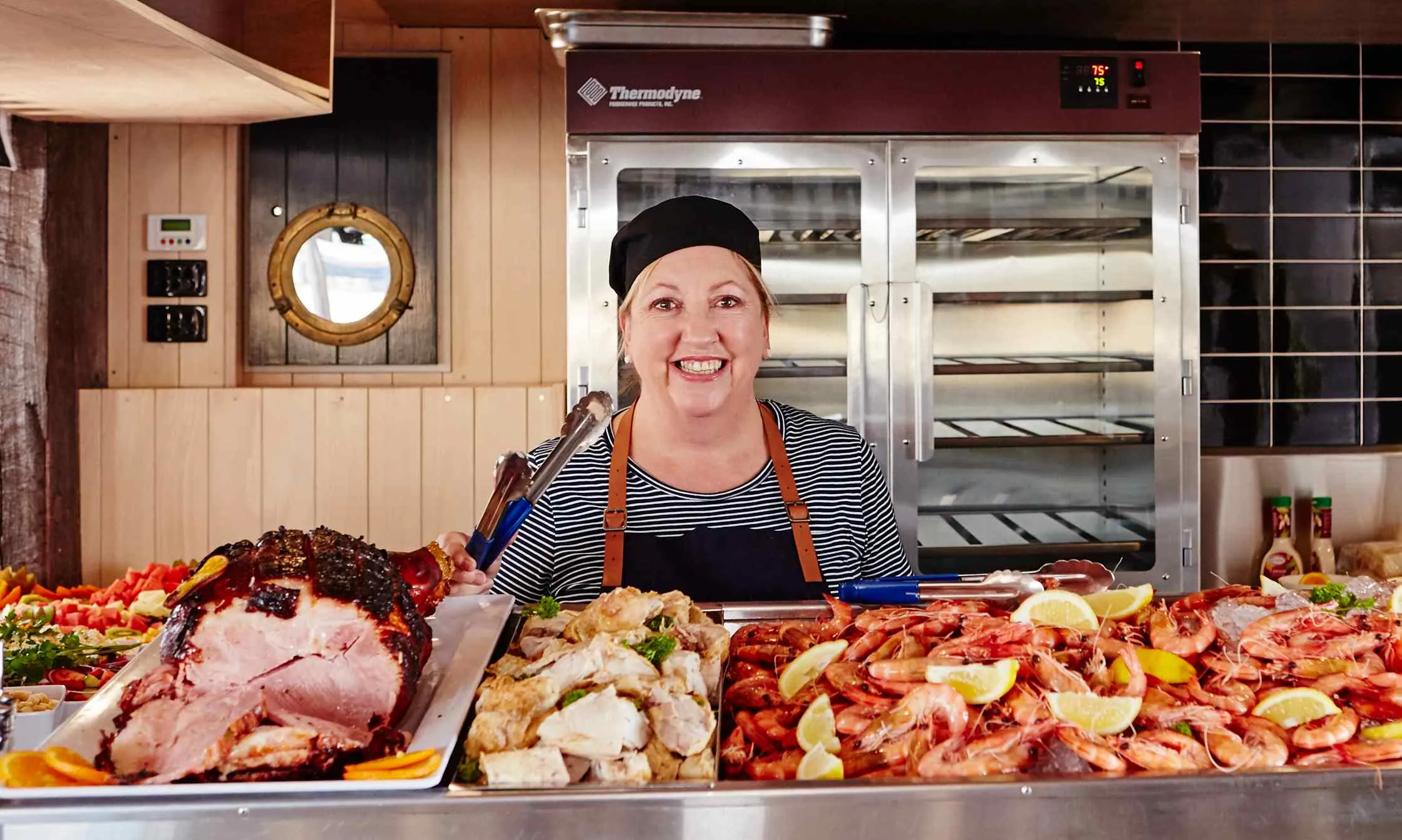 Gold Coast Sightseeing Lunch Cruise | Experience Oz-3