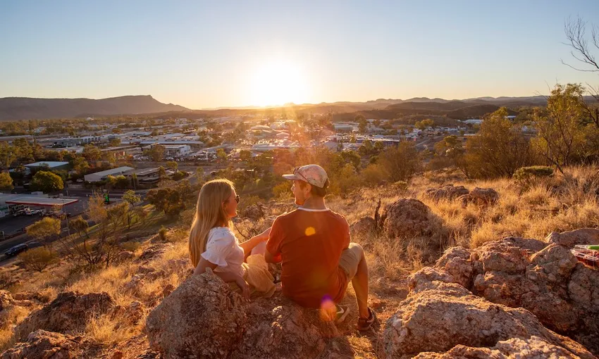 Ayers Rock to Alice Springs Transfer - Book Now | Experience Oz