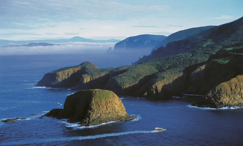 Bruny Island Wilderness Cruise | Experience Oz