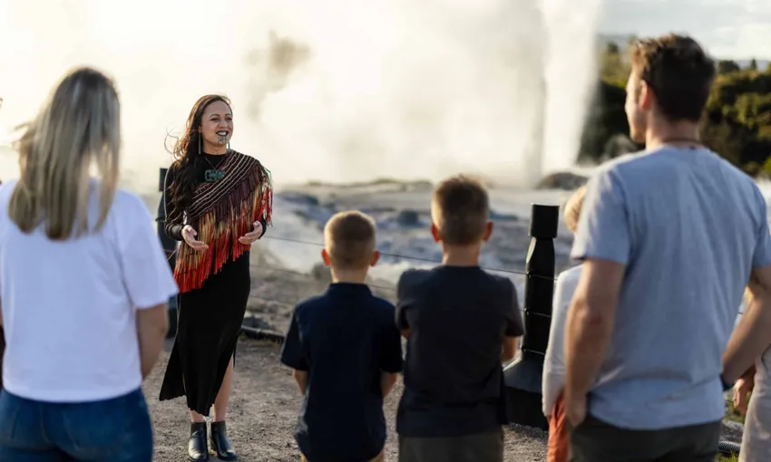 Te Puia Rotorua Daytime Experience | Experience Oz
