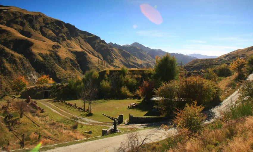 Queenstown Skippers Canyon Jet Boat Tour | Experience Oz