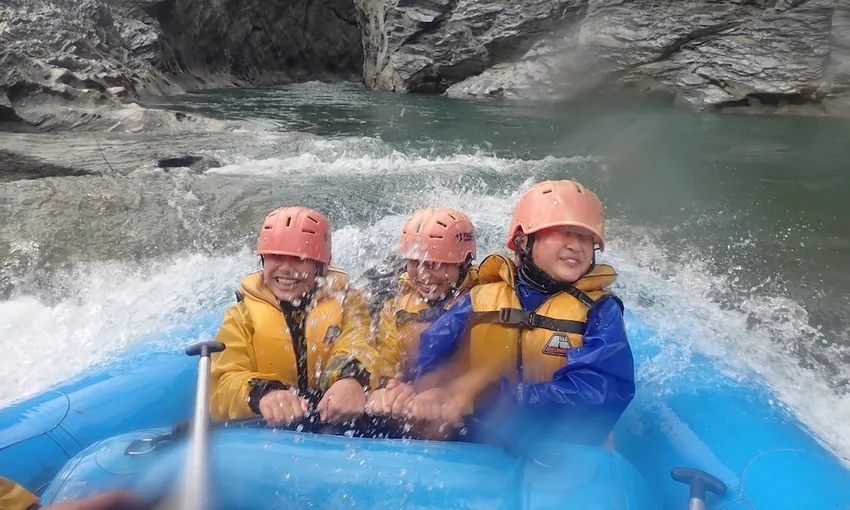 Family White Water Rafting Adventure in Queenstown | Experience Oz