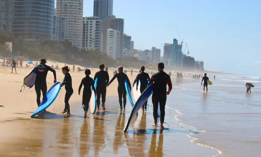 2-Hour Surf Experience on the Gold Coast | Experience Oz