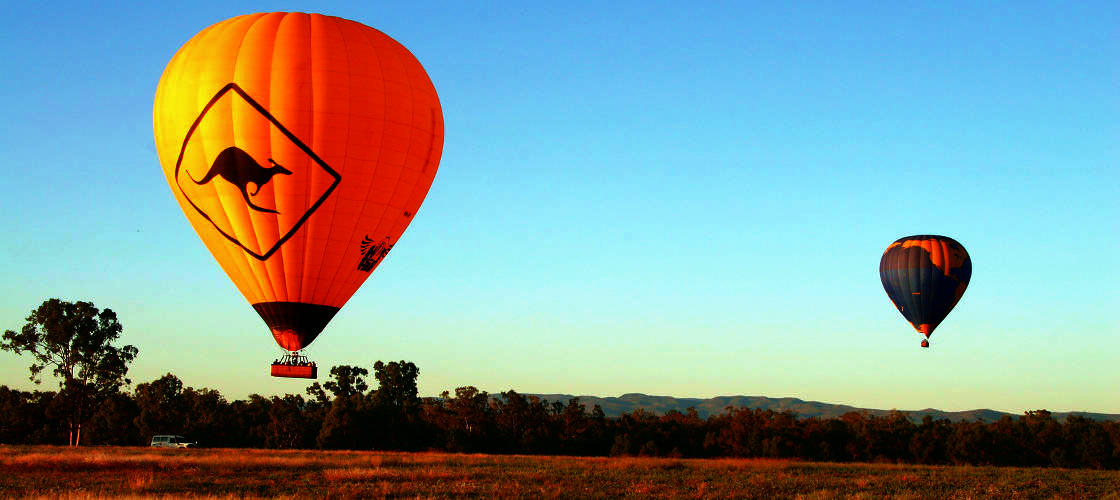 Top 10 things to do in Port Douglas hot air ballooning