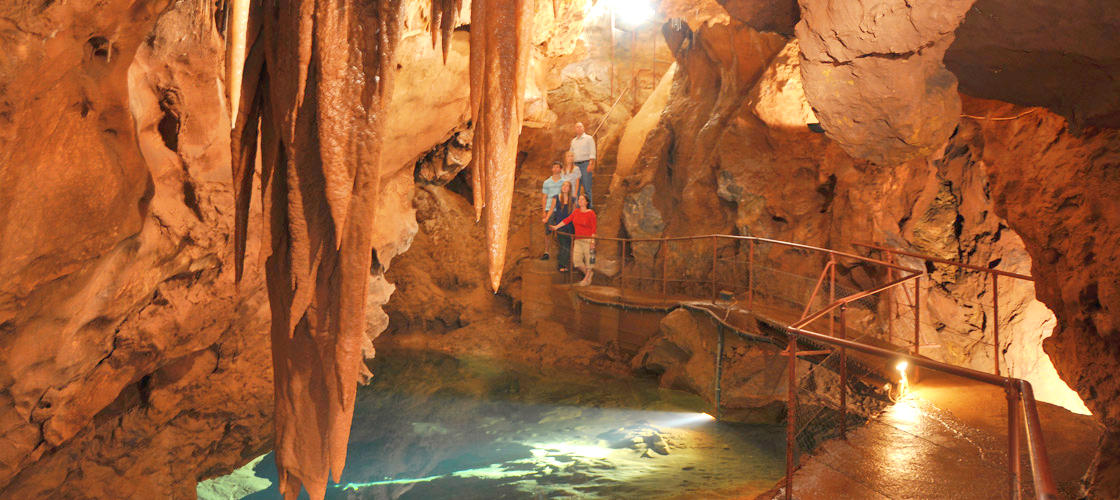Jenolan Caves Tours from Katoomba