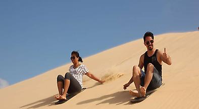 Port Stephens 4WD and Sandboarding Tour