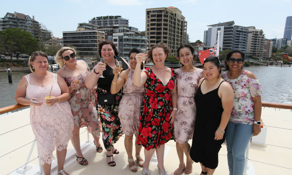 kookaburra river queens group lunch cruise drinks