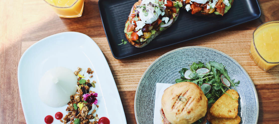 q1 skypoint dining food drinks