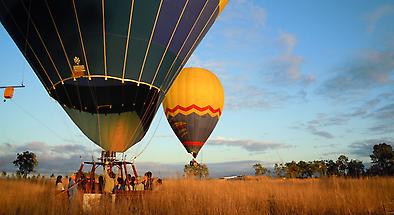 Cairns Hot Air Ballooning with Champagne Breakfast