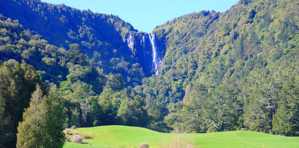 Free Things To Do  Wairere Falls Track