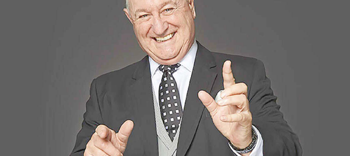 Sydney Night Magic Show with Bruce Glen