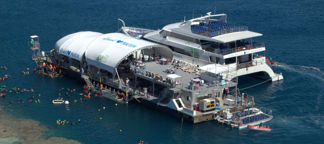 Great Barrier Reef Cruise to Hardy Reef Pontoon