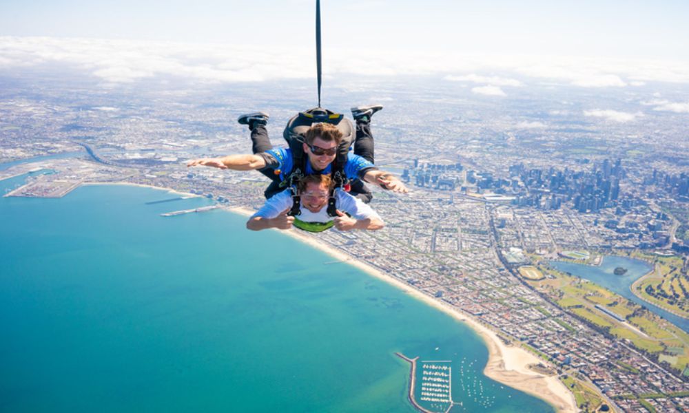 Melbourne Tandem Skydiving up to 15,000ft