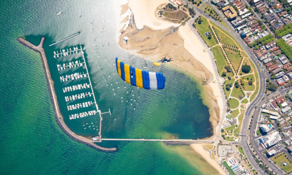 Melbourne Tandem Skydiving up to 15,000ft