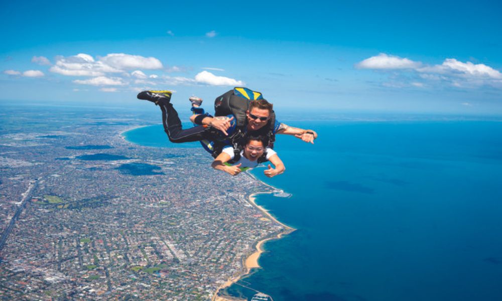 Melbourne Tandem Skydiving up to 15,000ft