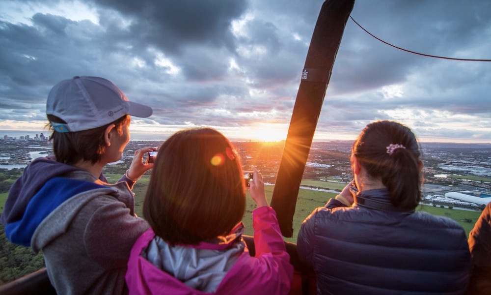 Gold Coast Hot Air Balloon Flight with BONUS photo package