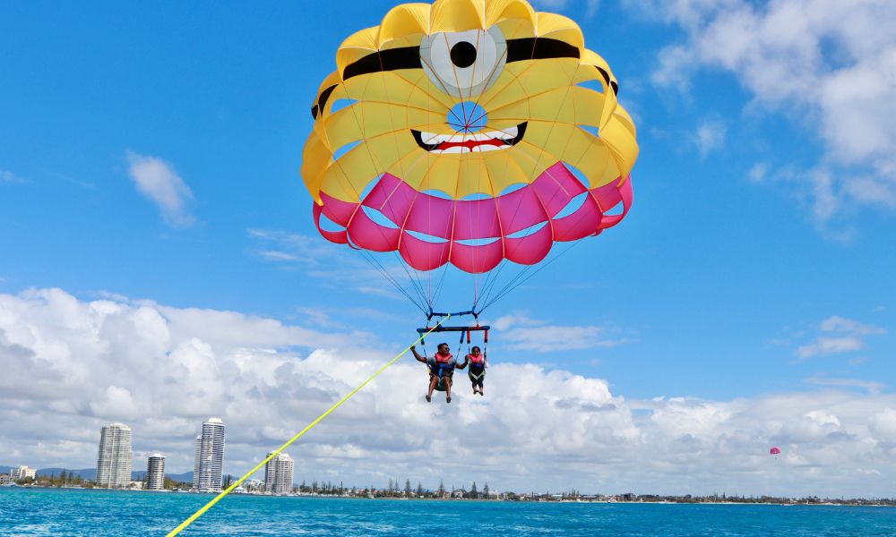 Gold Coast Tandem Parasail and Jet Boat Package