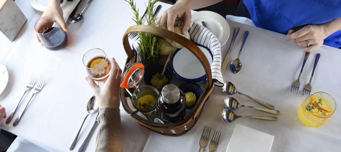 The Q Train - Q Class Lunch Departing Queenscliff