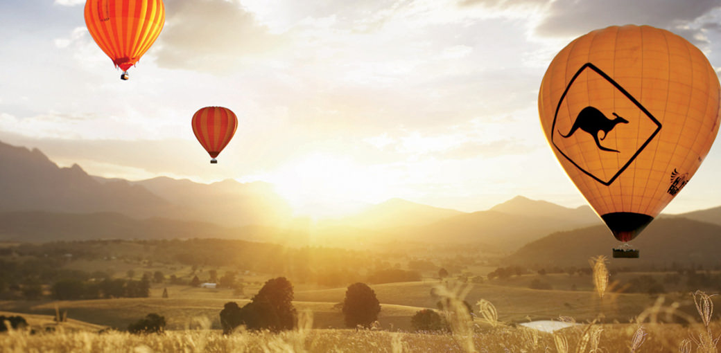 Gold Coast Hot Air Balloon Flight with Breakfast and FREE Photo
