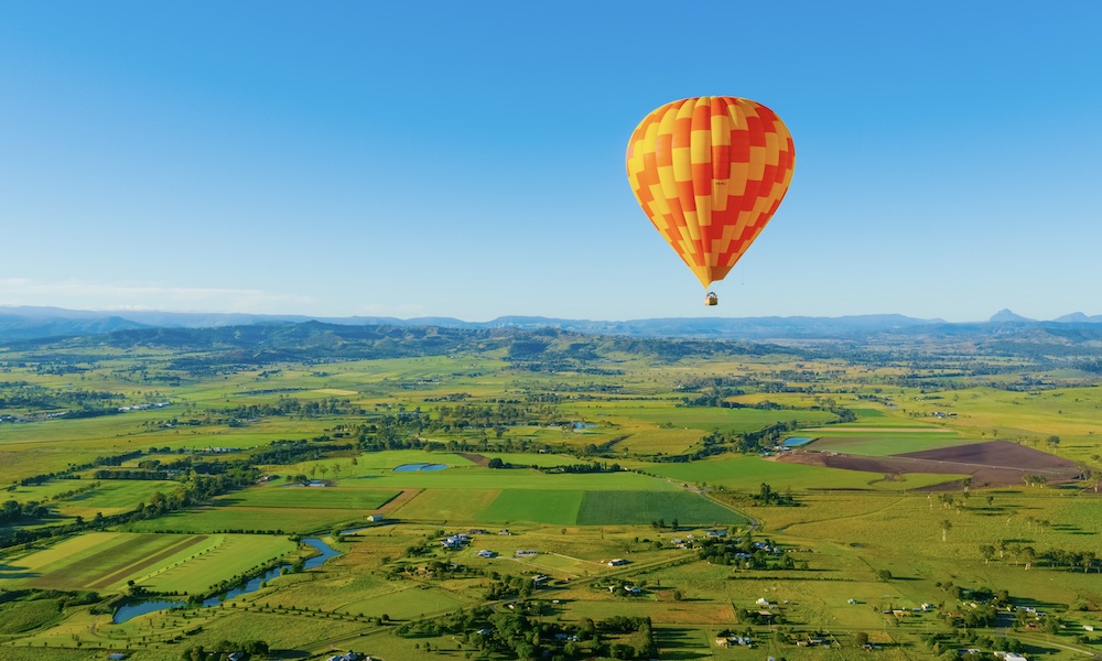 Gold Coast Hot Air Balloon Flight with Breakfast and FREE Photo