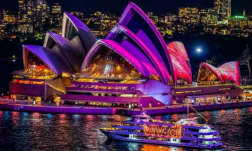 Vivid Sydney Lights Evening Cruise - 1 Hour