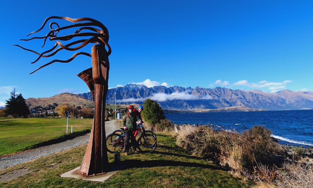 Ride to the Lake Guided Scenic eBike Tour - 3 Hours 