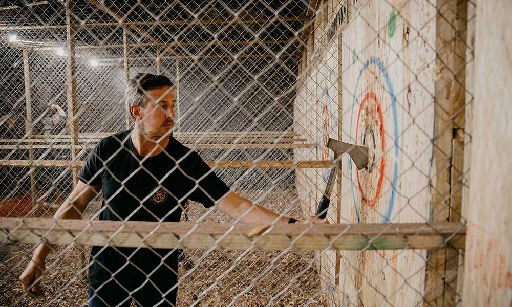 Perth Axe Throwing Session Book Now Experience Oz