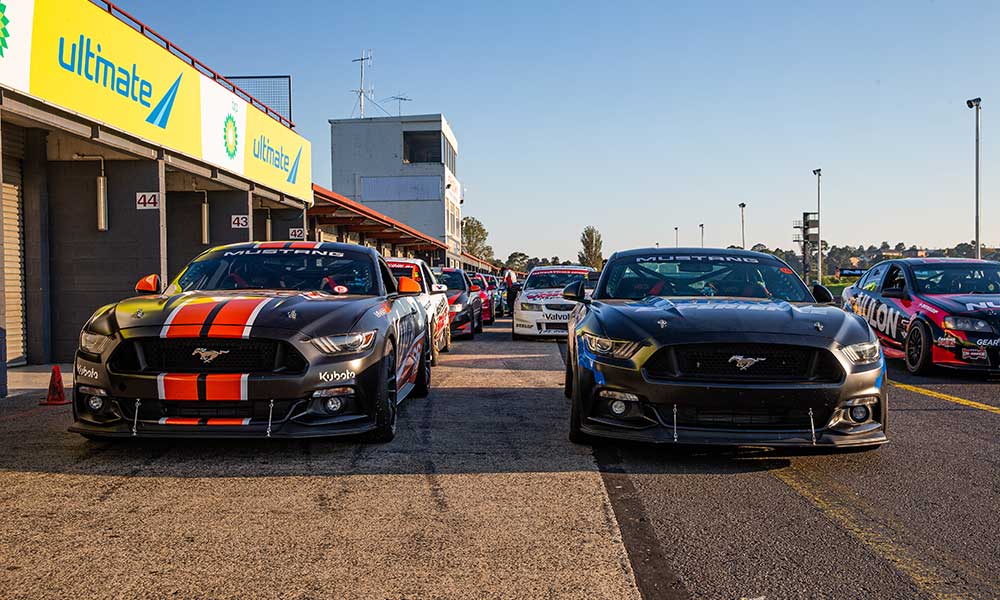 V8 Mustang 8 Lap Drive Racing Experience - Perth