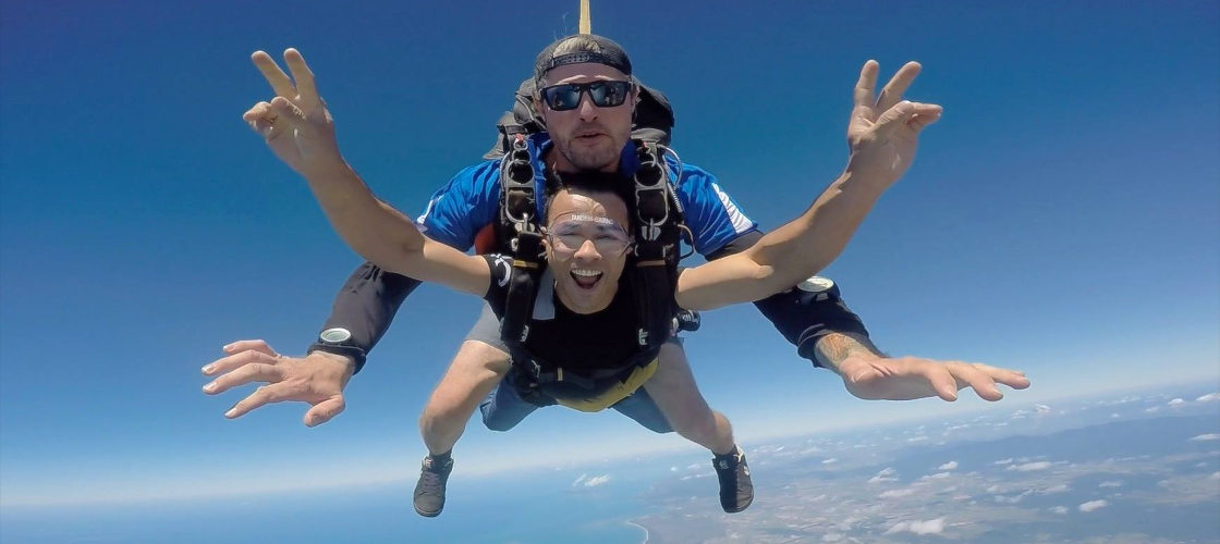 Cairns Tandem Skydive up to 14,000ft  - Self Drive