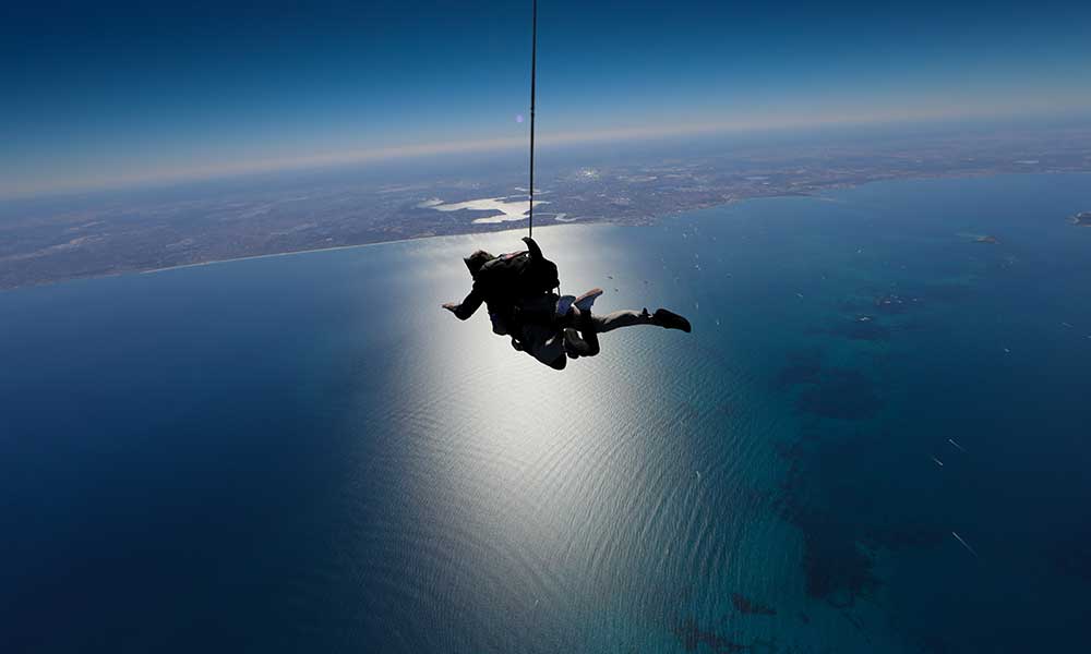 15,000ft Tandem Skydive over Rottnest Island Including Fremantle Transfers
