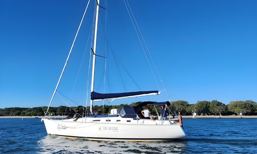 Gold Coast Broadwater Midday Sail - 2 Hours