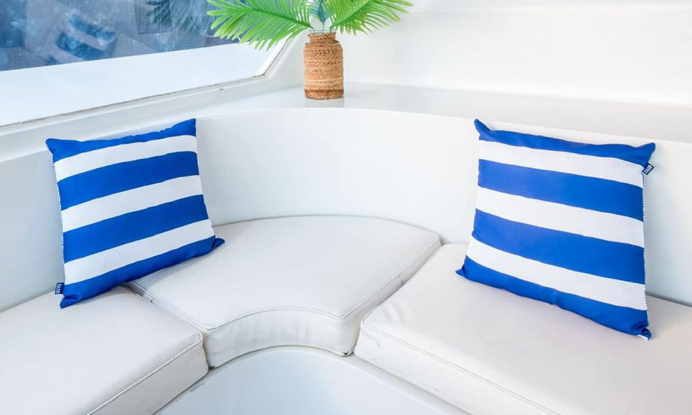 3 Course Dinner with Drinks on a Gold Coast Superyacht Cruise - For 2