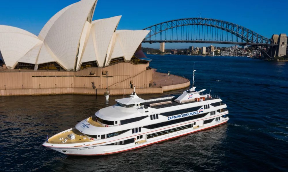 Australia Sail Grand Prix Sydney Premium Spectator Cruise with Drinks and Buffet Meal